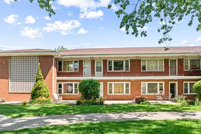 1113 Holiday Lane #9, Des Plaines, IL 60016 - Photo 1