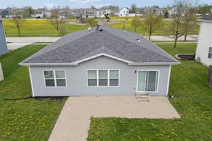 408 Holland Dr, Joliet, IL 60436 - Photo 25