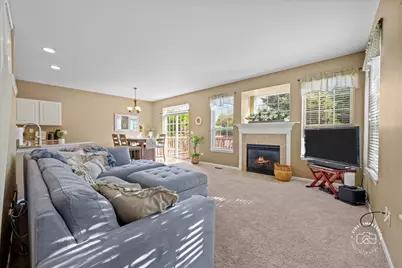 2582 Lorraine Circle #2582, Geneva, IL 60134 - Photo 5