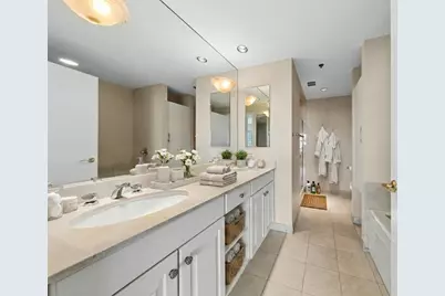 57 E Delaware Place #3102, Chicago, IL 60611 - Photo 15