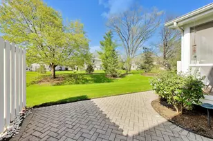 634 Kendallwood Ct, Crystal Lake, IL 60014 - Photo 25