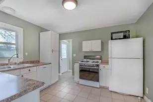 4113 W Crystal Lake Rd, McHenry, IL 60050 - Photo 7