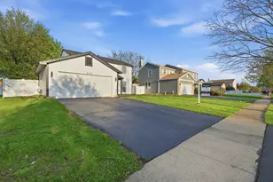 312 Homestead Dr, Bolingbrook, IL 60440 - Photo 3