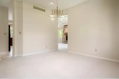 [Address not provided], Rockford, IL 61107 - Photo 11