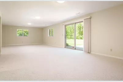 [Address not provided], Rockford, IL 61107 - Photo 33