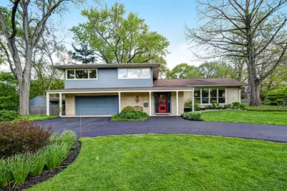 629 W Elm Street, Wheaton, IL 60189 - Photo 1