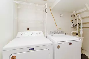 6239 N Lenox Ave, Chicago, IL 60646 - Photo 23