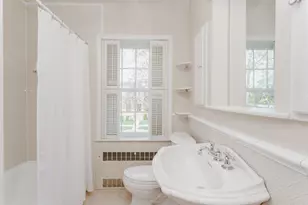 6239 N Lenox Ave, Chicago, IL 60646 - Photo 19