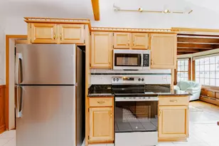 6239 N Lenox Ave, Chicago, IL 60646 - Photo 9