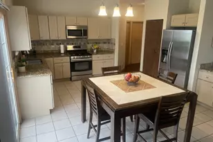 20414 Glen Vista Ln, Crest Hill, IL 60403 - Photo 5