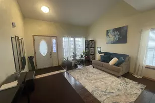 20414 Glen Vista Ln, Crest Hill, IL 60403 - Photo 9
