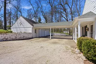 471 Sulphur Ln, Paris, IL 61944 - Photo 5