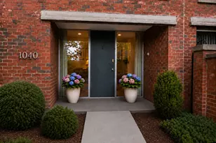 1040 Arbor Ln, Northfield, IL 60093 - Photo 1