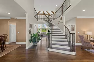 318 Erie Cir, Bloomingdale, IL 60108 - Photo 3