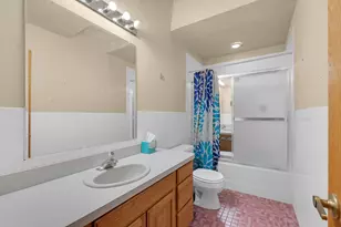 535 Kingston Blvd, McHenry, IL 60050 - Photo 15