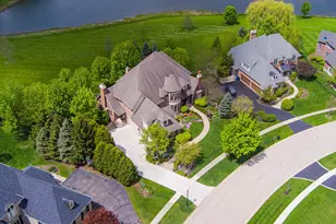 39W835 Goldenrod Dr, Saint Charles, IL 60175 - Photo 3