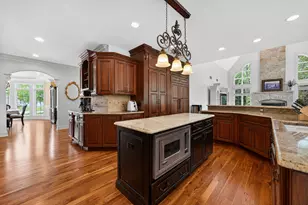 39W835 Goldenrod Dr, Saint Charles, IL 60175 - Photo 19
