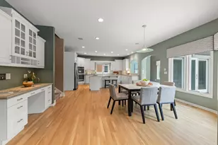 2S370 Canterbury Ct, Glen Ellyn, IL 60137 - Photo 7