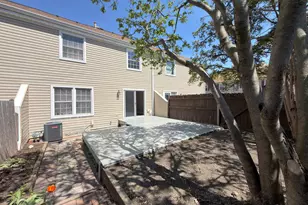 823 Banyan Dr, Elk Grove Village, IL 60007 - Photo 31