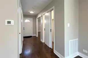 823 Banyan Dr, Elk Grove Village, IL 60007 - Photo 13