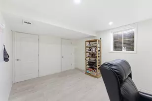 24262 W Rose Ave, Lake Zurich, IL 60047 - Photo 31