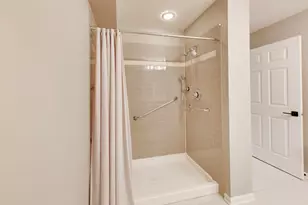 105 Lakeview Dr, Bloomingdale, IL 60108 - Photo 19