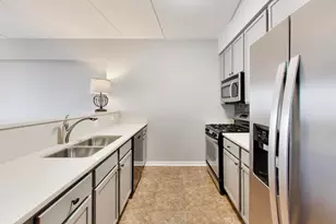 105 Lakeview Dr, Bloomingdale, IL 60108 - Photo 9