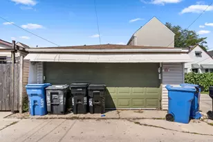 1835 W 34th St, Chicago, IL 60608 - Photo 21