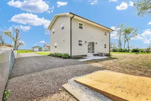 503 Allison St, Catlin, IL 61817 - Photo 3