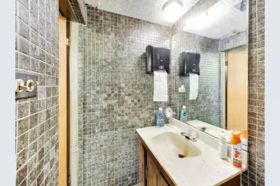 18W325 Roosevelt Road, Oakbrook Terrace, IL 60181 - Photo 19