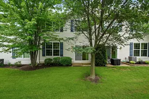 485 S Jade Ln, Round Lake, IL 60073 - Photo 17