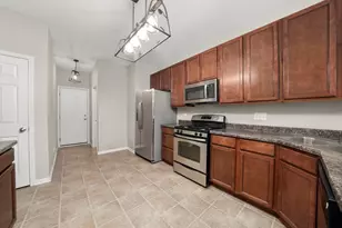 485 S Jade Ln, Round Lake, IL 60073 - Photo 7