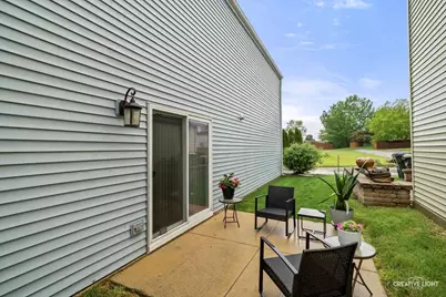 176 Presidential Boulevard, Oswego, IL 60543 - Photo 17
