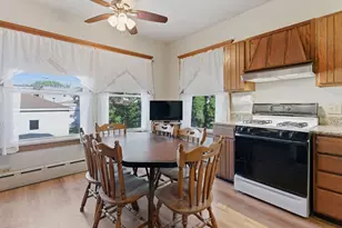 1843 Clinton Ave, Berwyn, IL 60402 - Photo 9
