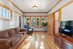 1843 Clinton Ave, Berwyn, IL 60402 - Photo 3
