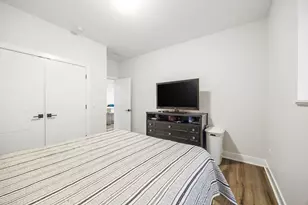 35 S Hoyne Ave, Chicago, IL 60612 - Photo 11