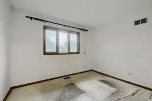 496 Sheridan Ln, Schaumburg, IL 60193 - Photo 19
