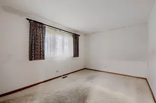 496 Sheridan Ln, Schaumburg, IL 60193 - Photo 13