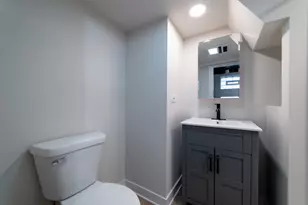1008 S Lincoln Ave, Aurora, IL 60505 - Photo 19