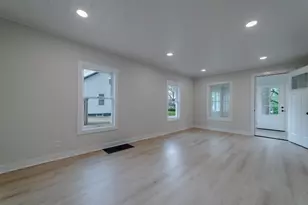 1008 S Lincoln Ave, Aurora, IL 60505 - Photo 11