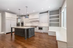 664 N Webster St, Naperville, IL 60563 - Photo 15