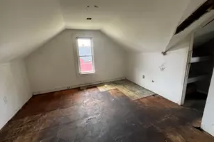 1324 E New York St, Aurora, IL 60505 - Photo 5