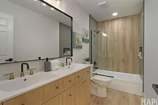 182 Montclair Rd, Vernon Hills, IL 60061 - Photo 25