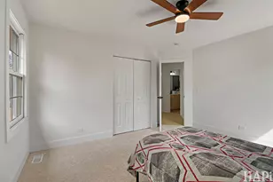 182 Montclair Rd, Vernon Hills, IL 60061 - Photo 23