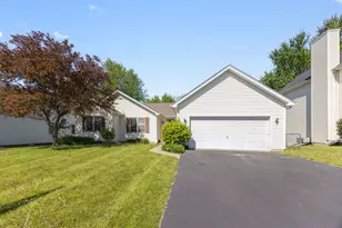 1621 Ash Ave, Woodstock, IL 60098 - Photo 1