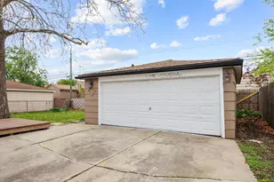 90 Peyton Dr, Chicago Heights, IL 60411 - Photo 7