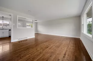 90 Peyton Dr, Chicago Heights, IL 60411 - Photo 9