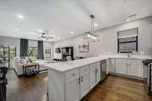 1751 W Division St, Chicago, IL 60622 - Photo 3
