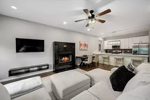 1751 W Division St, Chicago, IL 60622 - Photo 7