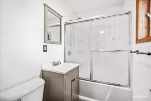 6N542 Wyoming Ave, Saint Charles, IL 60174 - Photo 7
